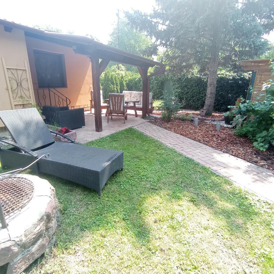 Rozsa Apartman Alsóörs Zewnętrze zdjęcie
