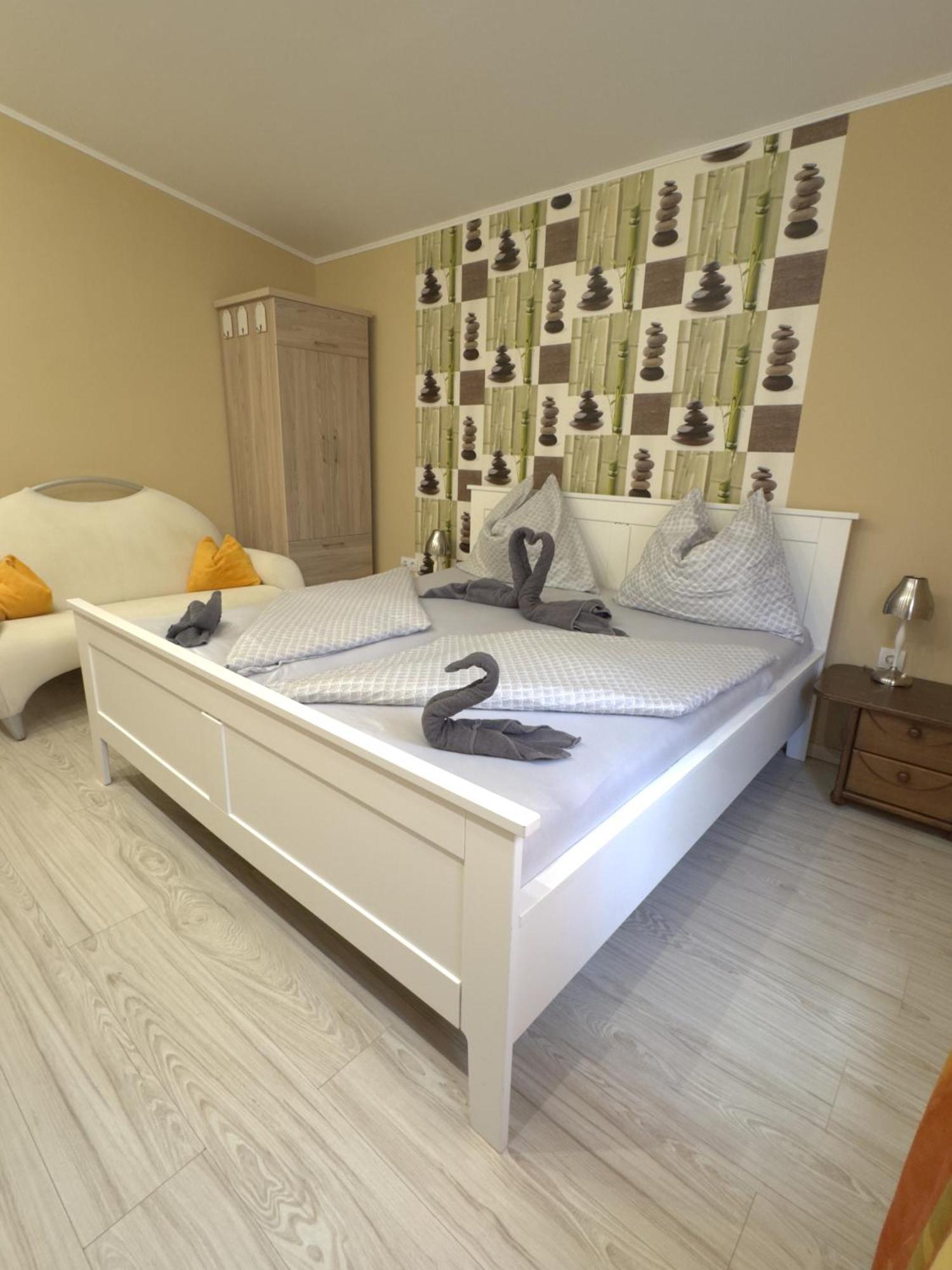 Rozsa Apartman Alsóörs Pokój zdjęcie